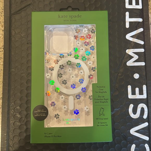 kate spade new york Scattered Flowers MagSafe - iPhone 15 Pro Max - Picture 3 of 4
